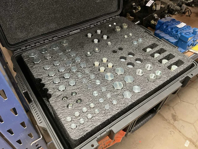 Hydraulic parts kit - afbeelding 1 van  8