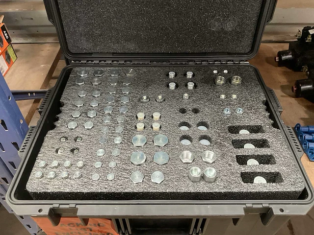 Hydraulic parts kit - afbeelding 2 van  8