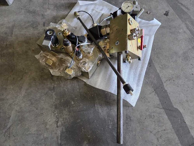 Hydrauliek blokken - afbeelding 1 van  7