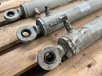 Hydrauliek cilinder (3x) - afbeelding 2 van  3