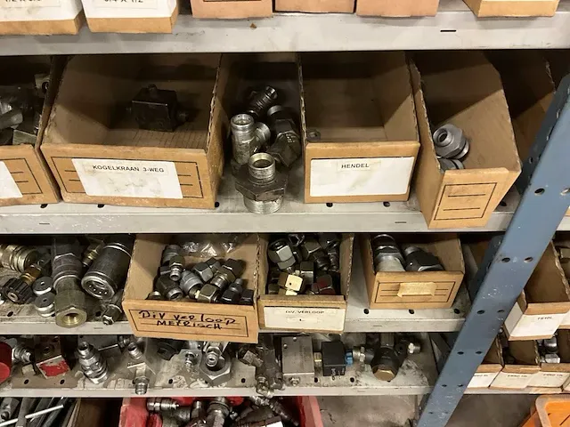 Hydrauliek koppelingen - afbeelding 16 van  27