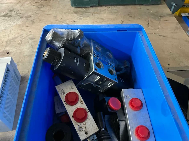 Hydrauliek + pneumatische componenten - afbeelding 3 van  3