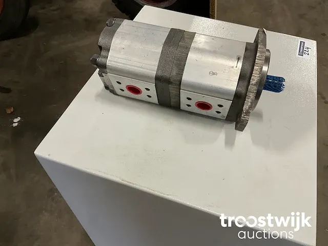 Hydrauliek pomp - afbeelding 1 van  6