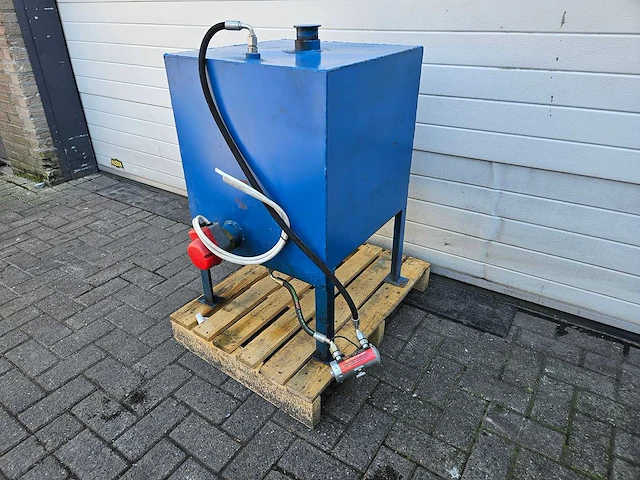 Hydrauliek tank - afbeelding 2 van  4