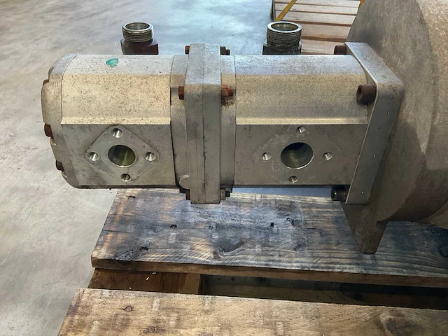 Hydrauliekpomp - afbeelding 4 van  4
