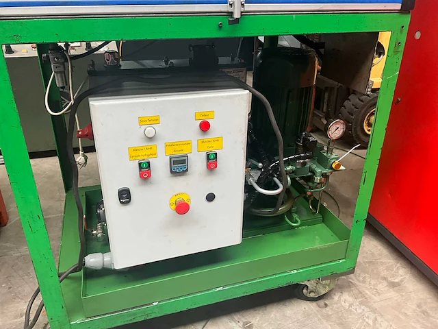 Hydraulisch aggregaat met testopstelling - afbeelding 4 van  7
