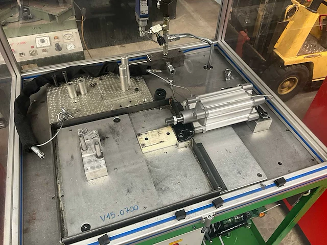 Hydraulisch aggregaat met testopstelling - afbeelding 5 van  7