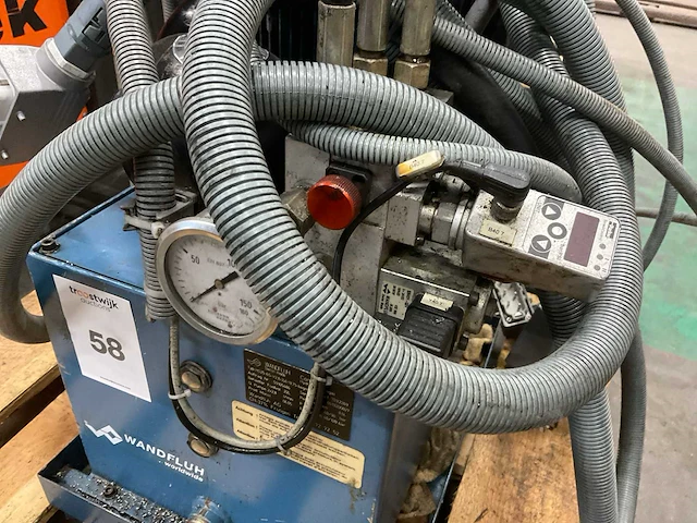 Hydraulisch aggregaat - afbeelding 9 van  10