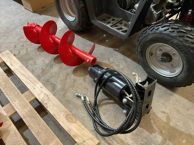 Hydraulisch grondboor - afbeelding 1 van  3