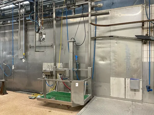 Hydraulisch in hoogte verstelbaar platform (c) - afbeelding 1 van  6