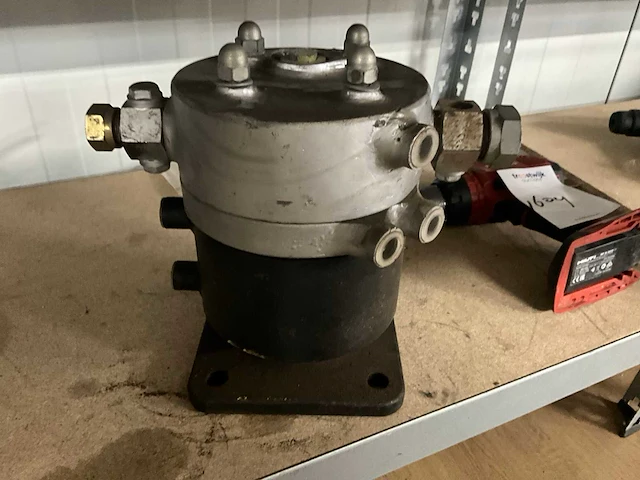 Hydraulisch oliefilterhuis - afbeelding 3 van  3