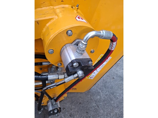 Hydraulische arm met cirkelmaaier en klepelmaaier, mc connel, rm 1250 , 2016 - afbeelding 9 van  26