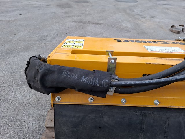 Hydraulische arm met cirkelmaaier en klepelmaaier, mc connel, rm 1250 , 2016 - afbeelding 19 van  26