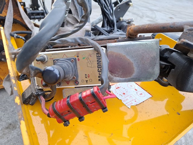 Hydraulische arm met cirkelmaaier en klepelmaaier, mc connel, rm 1250 , 2016 - afbeelding 21 van  26