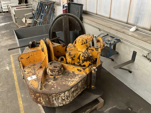 Hydraulische boorkop op statief - afbeelding 3 van  8