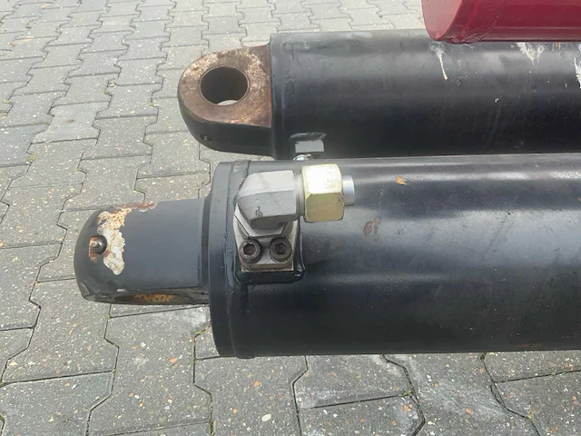 Hydraulische cilinder (2x) - afbeelding 4 van  7