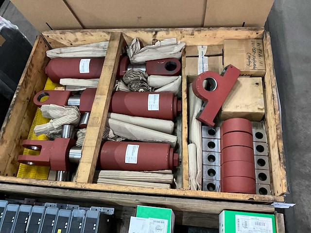 Hydraulische cilinder (3x) - afbeelding 1 van  6