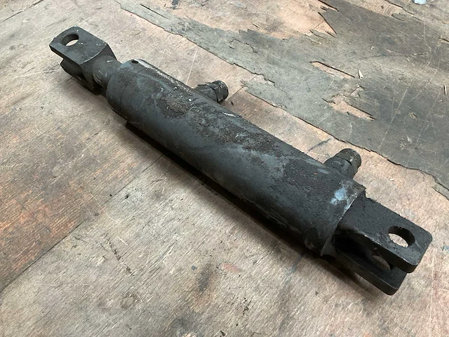 Hydraulische cilinder (4x) - afbeelding 3 van  4