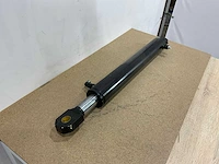 Hydraulische cilinder 88 cm - afbeelding 1 van  8