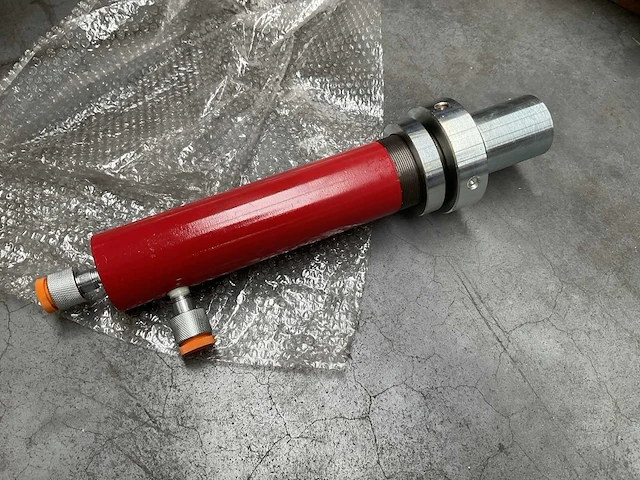 Hydraulische cilinder - afbeelding 1 van  2