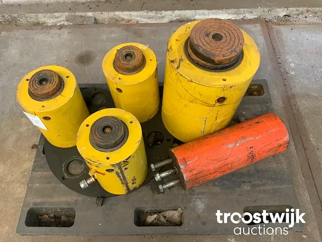 Hydraulische cilinder - afbeelding 2 van  4