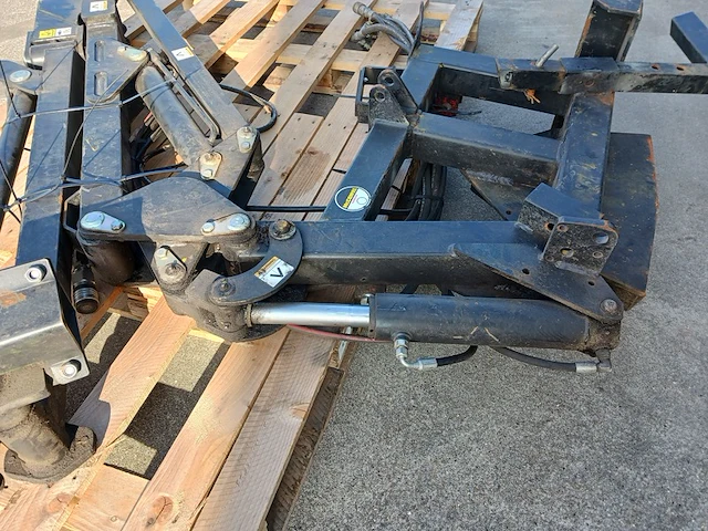 Hydraulische heggenkniparm, mcconnel, 7435963, 2013 - afbeelding 9 van  14
