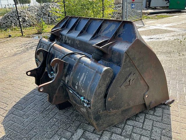 Hydraulische hoogkiepbak - afbeelding 11 van  15