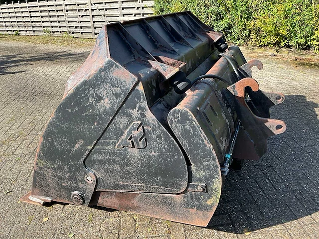 Hydraulische hoogkiepbak - afbeelding 14 van  15