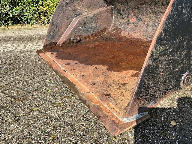 Hydraulische hoogkiepbak - afbeelding 15 van  15