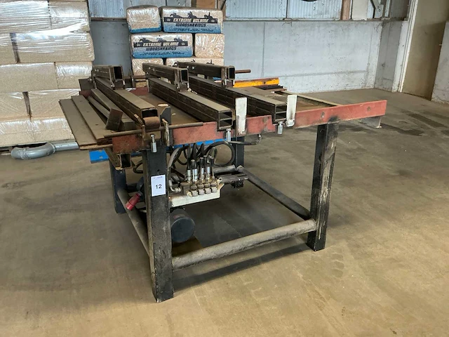 Hydraulische klemtafel - afbeelding 1 van  6