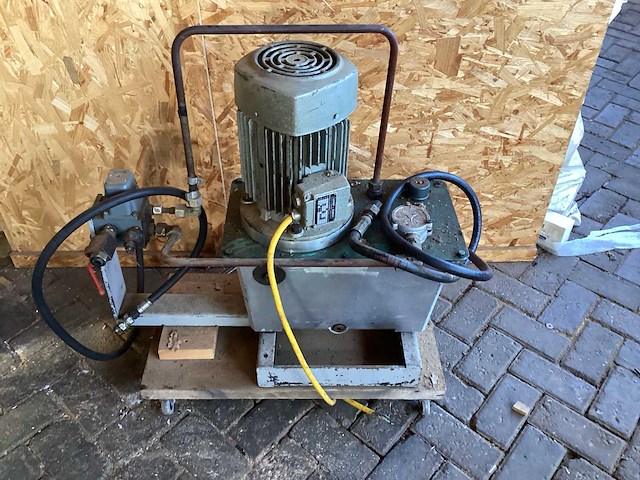 Hydraulische kloofmachine - afbeelding 4 van  5