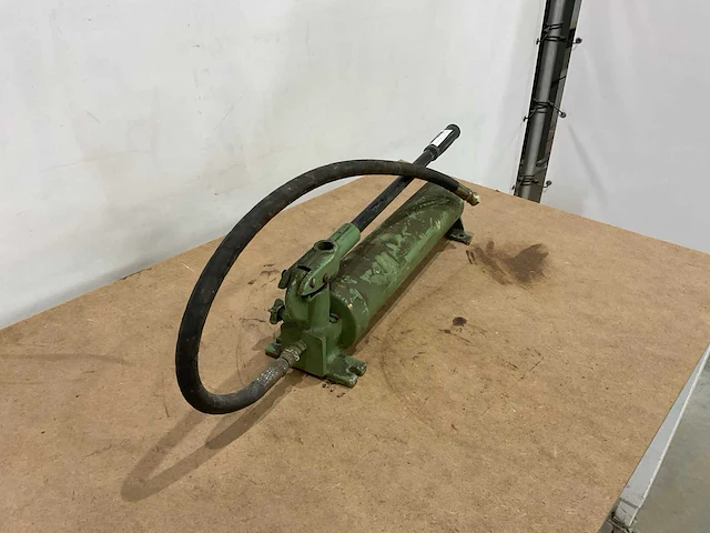 Hydraulische krik en pomp - afbeelding 2 van  5