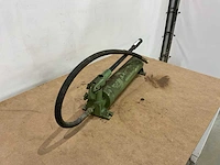 Hydraulische krik en pomp - afbeelding 2 van  5