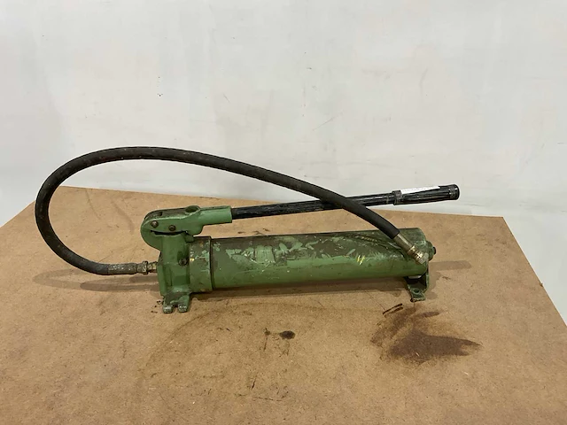 Hydraulische krik en pomp - afbeelding 3 van  5