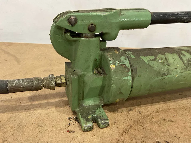 Hydraulische krik en pomp - afbeelding 4 van  5