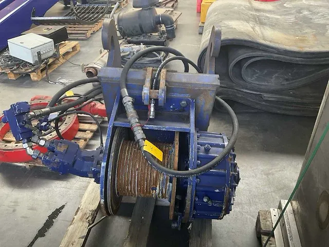 Hydraulische lier cw 30 graafbak - afbeelding 4 van  4