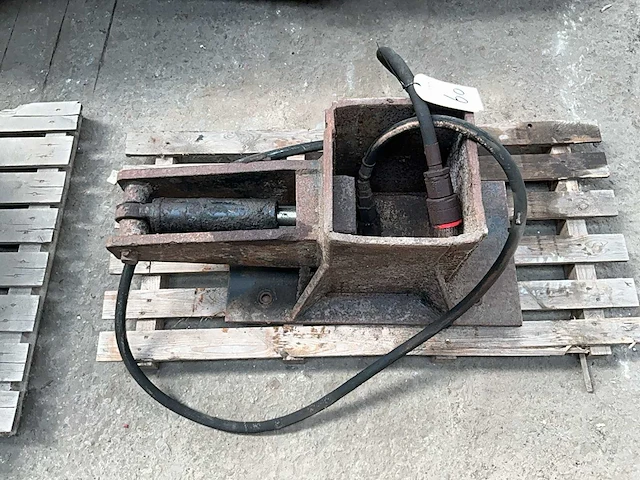 Hydraulische palentrekker - afbeelding 3 van  5