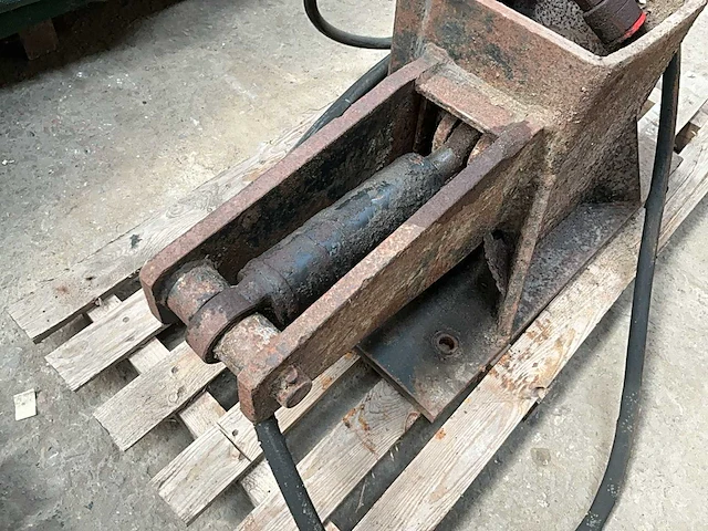 Hydraulische palentrekker - afbeelding 4 van  5