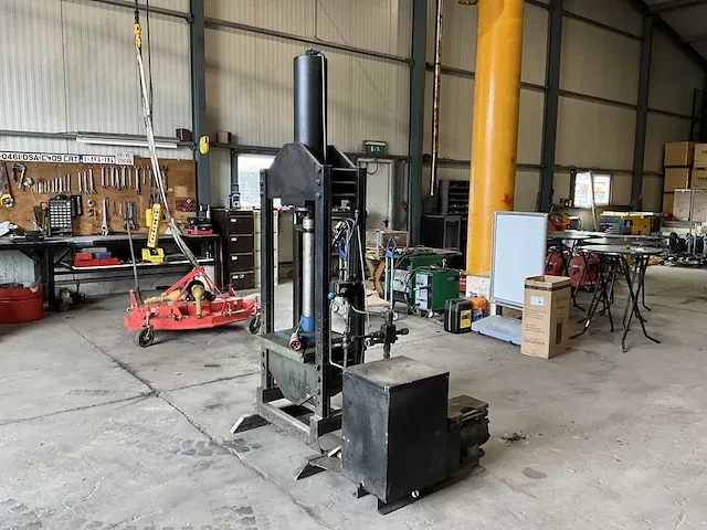 Hydraulische pers 75 ton - afbeelding 6 van  13