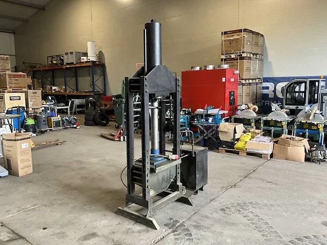 Hydraulische pers 75 ton - afbeelding 7 van  13