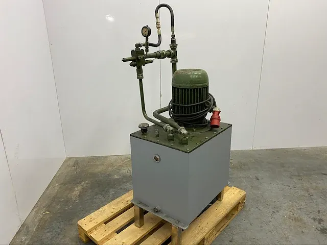 Hydraulische pers - afbeelding 4 van  12
