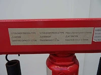 Hydraulische pers - afbeelding 4 van  4
