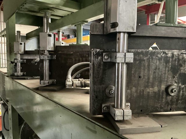 Hydraulische pers - afbeelding 18 van  18