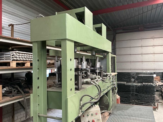 Hydraulische pers - afbeelding 3 van  18