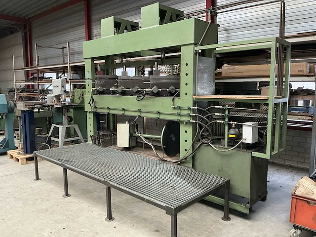 Hydraulische pers - afbeelding 6 van  18