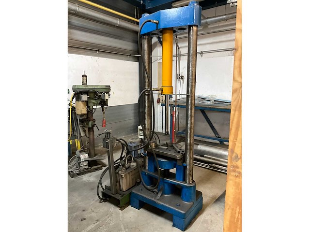 Hydraulische pers - afbeelding 4 van  11