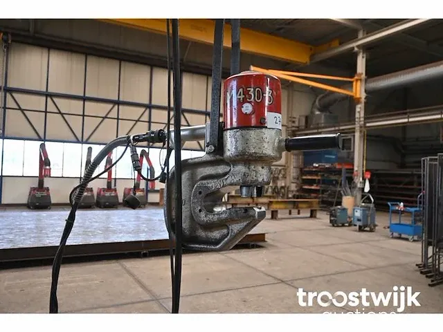 Hydraulische ponsmachine inclusief pomp - afbeelding 2 van  7