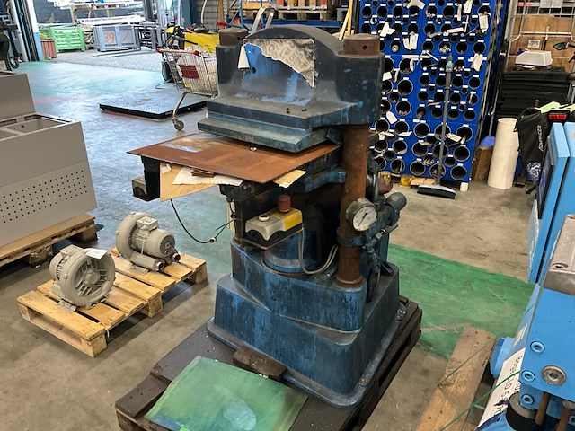 Hydraulische rubberpers - afbeelding 8 van  15