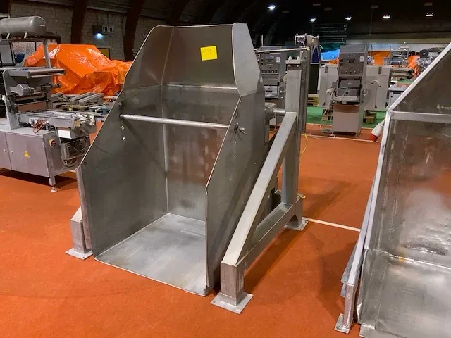 Hydraulische rvs bakken kantelaar - afbeelding 1 van  5