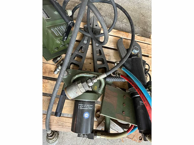 Hydraulische schaar spreider en knipper holmatro - afbeelding 6 van  7